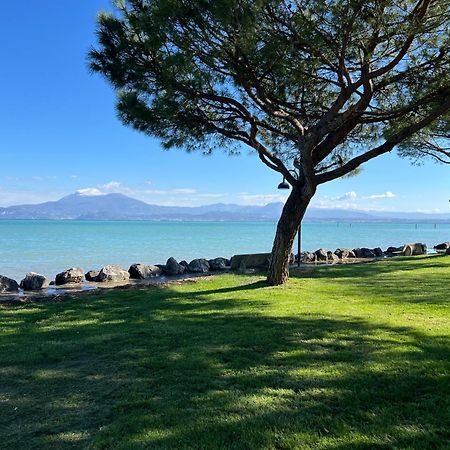 Apartamento La Vela Sirmione Exterior foto