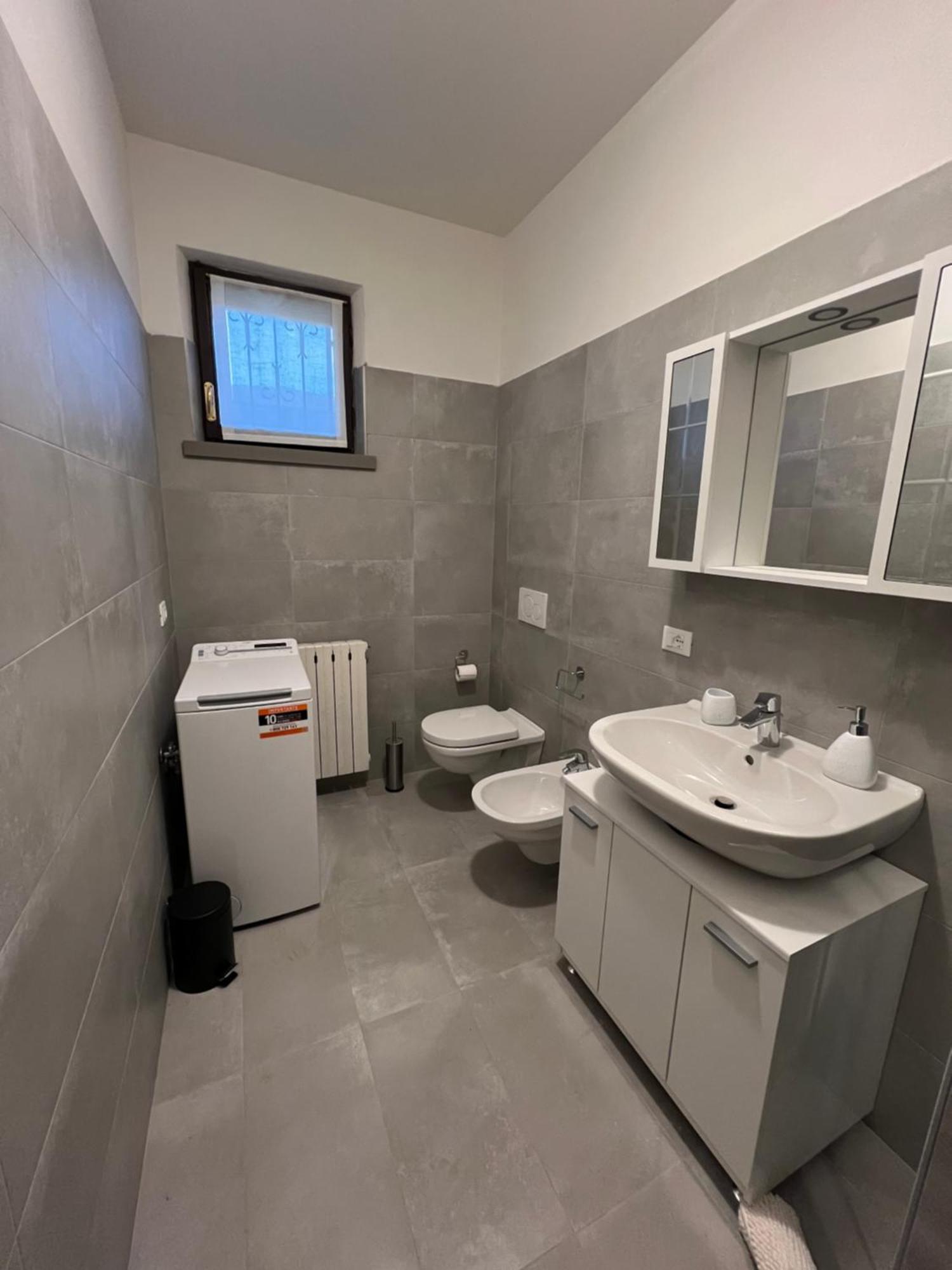 Apartamento La Vela Sirmione Exterior foto