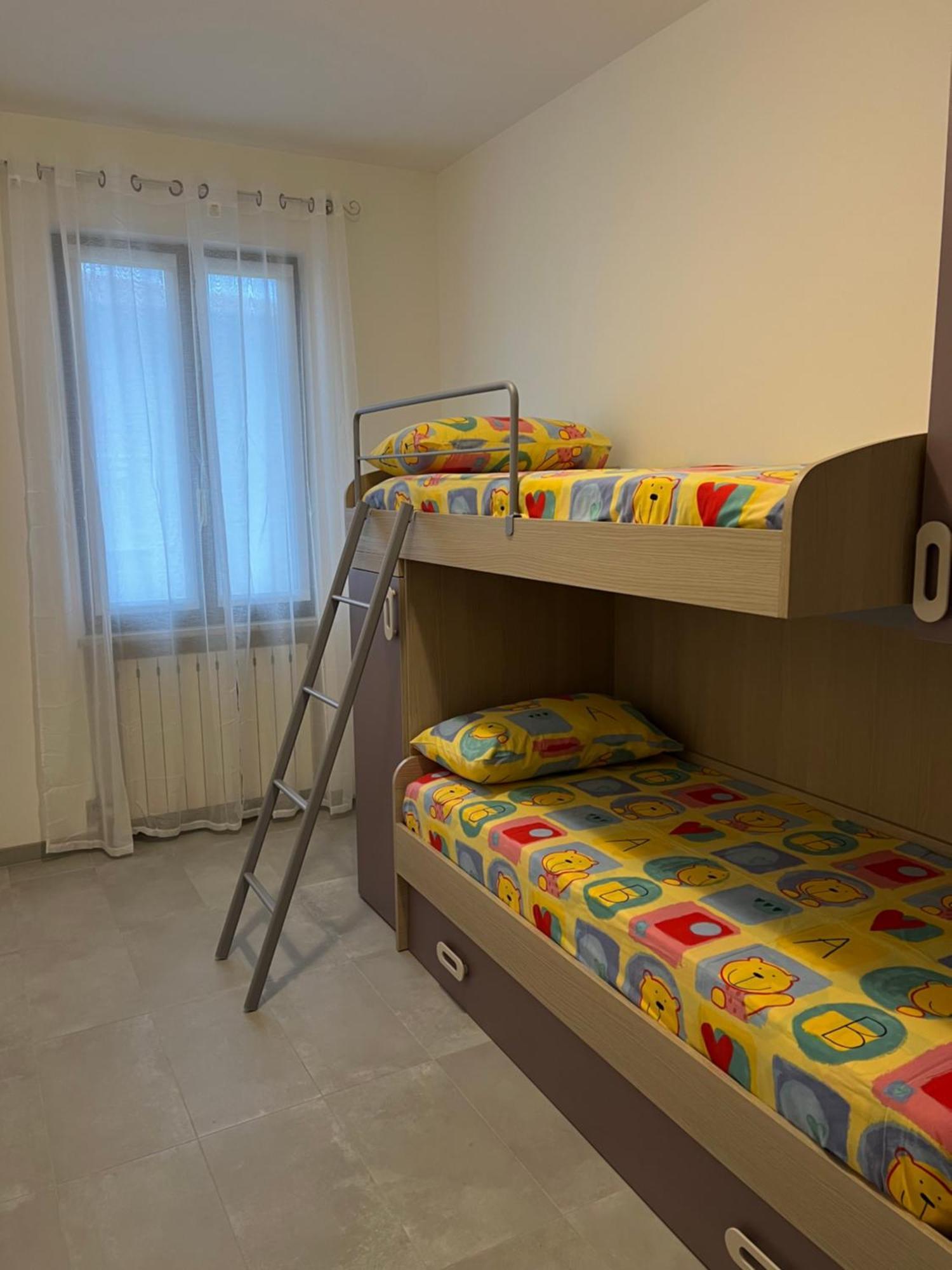 Apartamento La Vela Sirmione Exterior foto