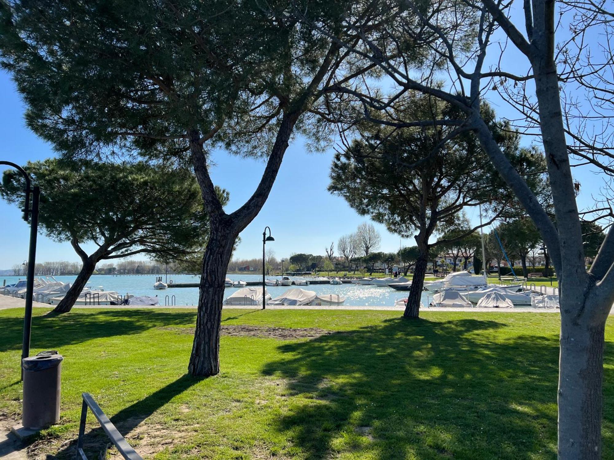 Apartamento La Vela Sirmione Exterior foto